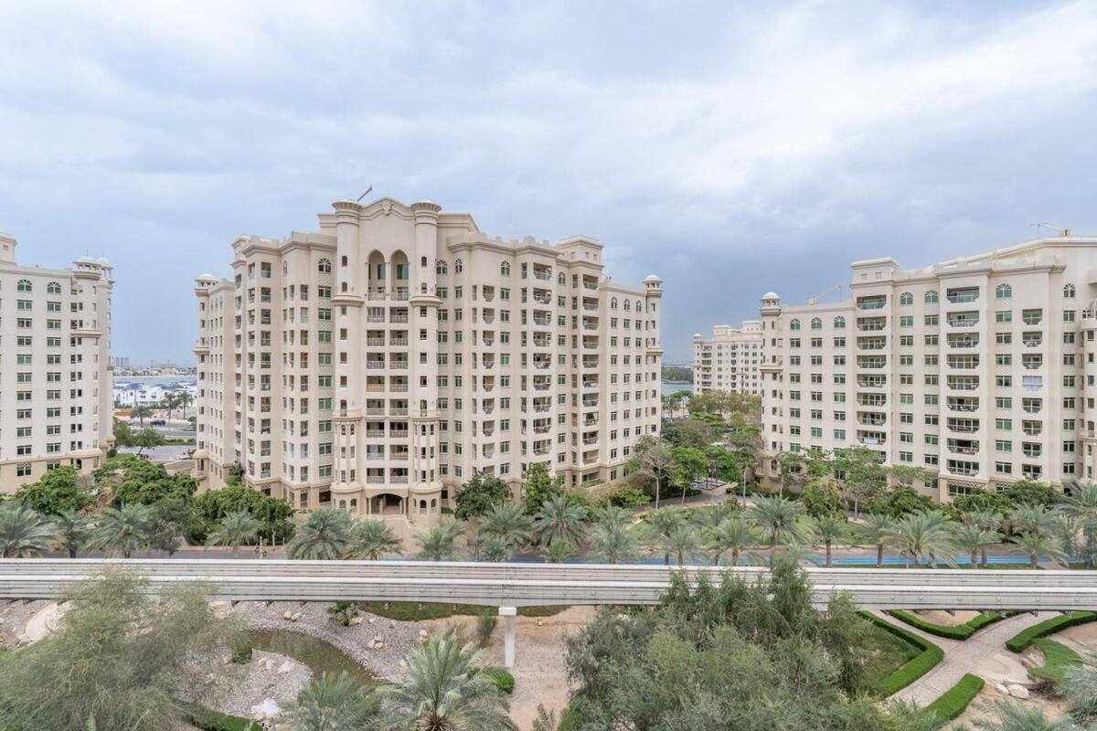 Appartement Spacious 3-bedrooms With Cozy Balcony In Palm Jumeira!