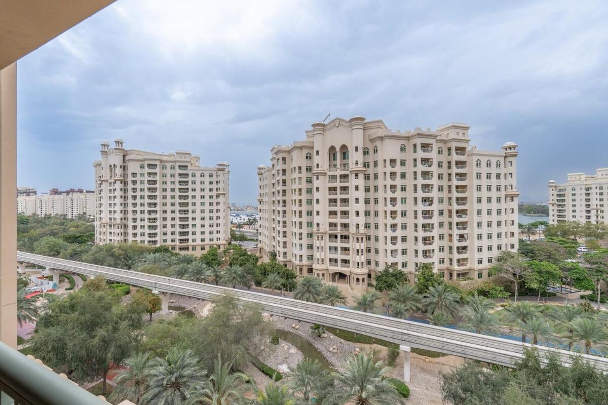 Spacious 3-bedrooms With Cozy Balcony In Palm Jumeira! Appartement