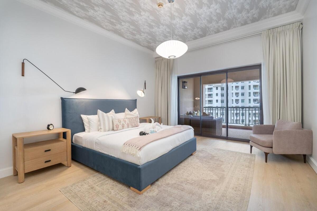 Spacious 3-bedrooms With Cozy Balcony In Palm Jumeira! Appartement *